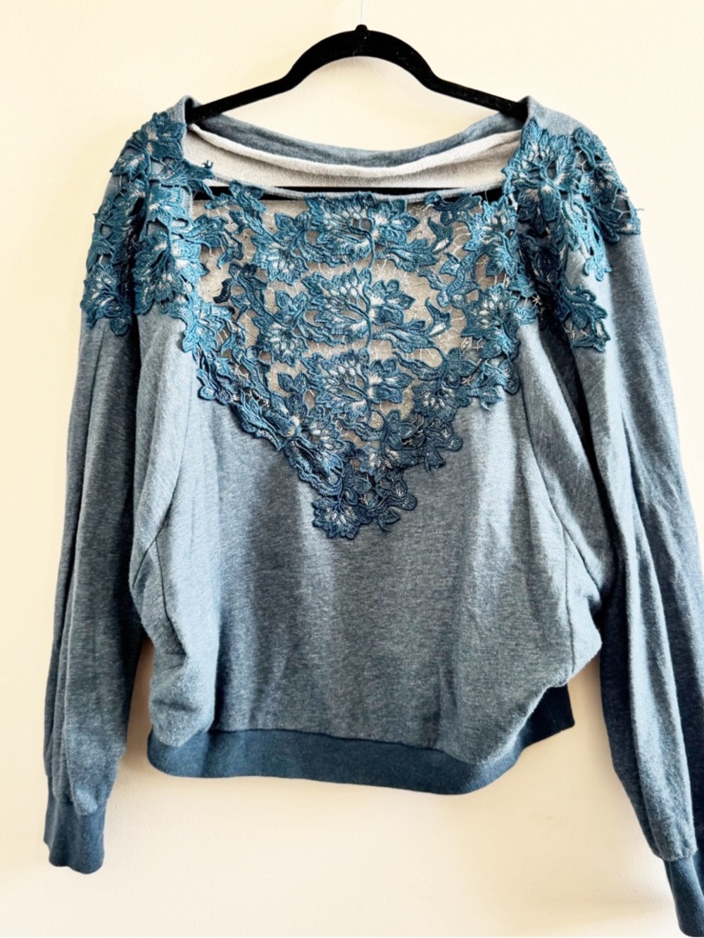 ANTHROPOLOGIE Lace Applique Blue Crewneck Sweater Meadow Rue Lightweight
